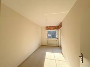 Ruhige Lage - Maisonette-Wohnung mit sonnigem Balkon und Blick ins Grüne – 22395 Hamburg – Vorschaubild 6