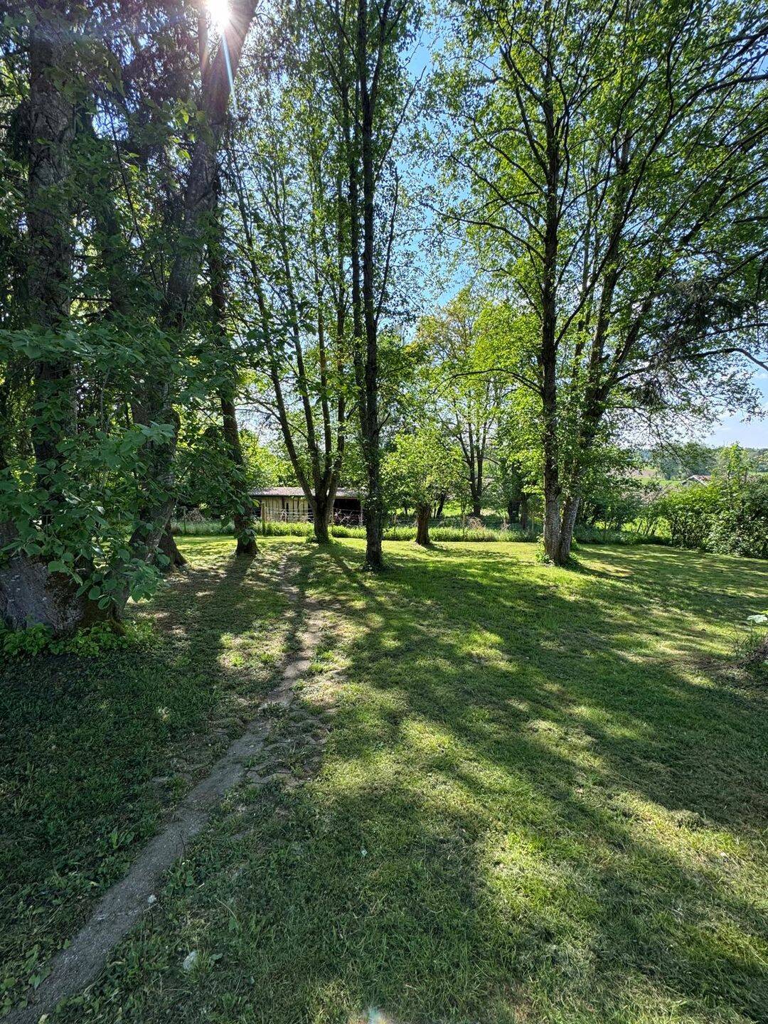 Wohnen und Arbeiten im Grünen in Ruhiger Lage. Großes Grundstück ideal für Naturliebhaber und Tierfreunde im Voralpenland – Emmering – Vorschaubild 4