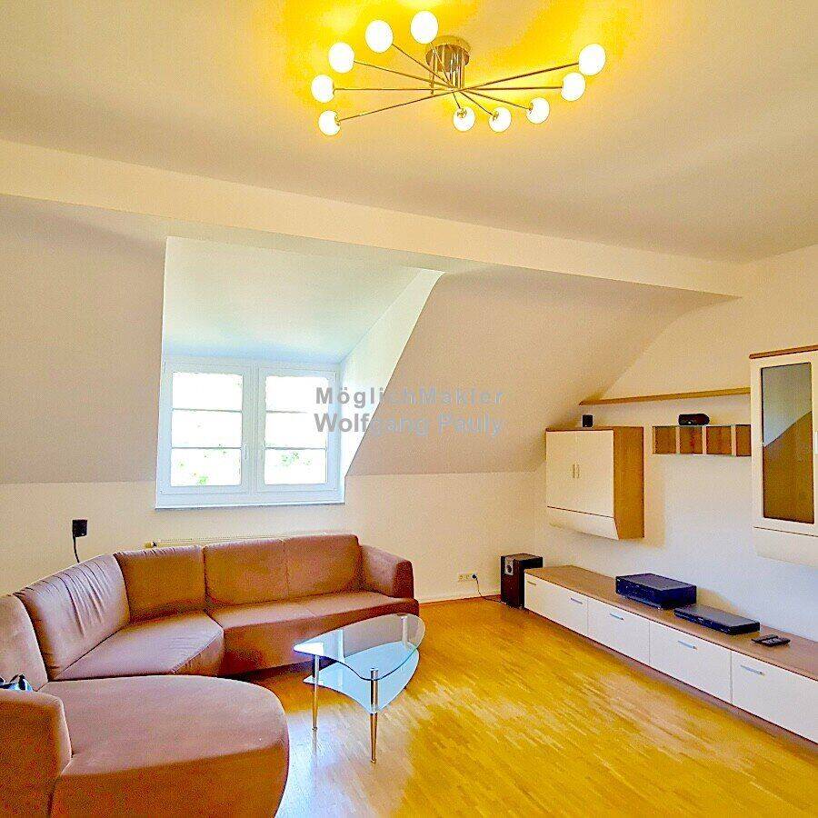 Deckenhöhen bis zu 4,50m ++ XXL-Türen/ Balkon/ perfekter Weitblick – Düsseldorf – Vorschaubild 3
