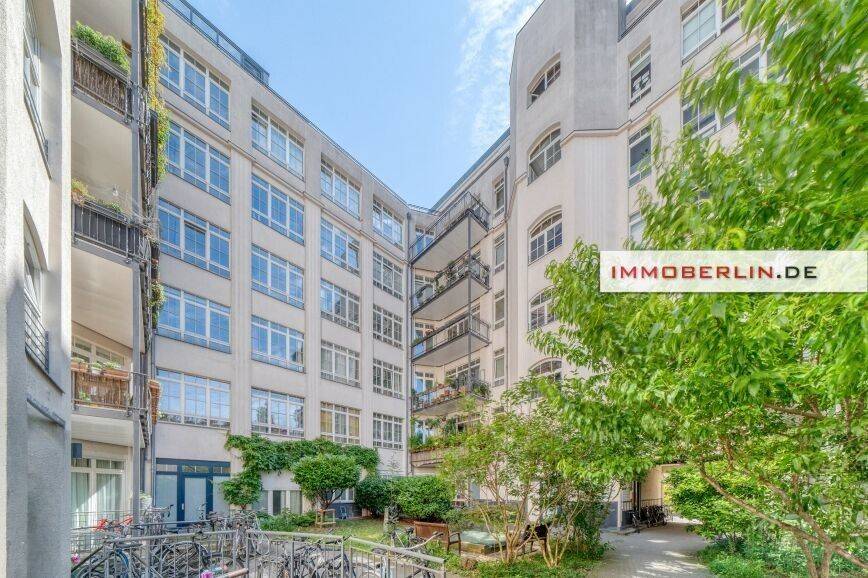 IMMOBERLIN.DE - Exquisite Altbauwohnung mit Balkon, Loftambiente & Lift an der Spree – Berlin – Vorschaubild 4
