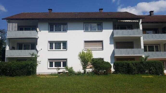 Schöne 3-Zimmer-Wohnung mit Balkon und Gartenmitbenutzung in Erlangen-Eltersdorf zu vermieten! – Erlangen – Bild 1 von 1
