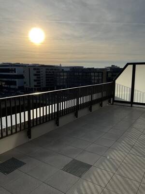 Helle 4-Zimmer-Wohnung mit Dachterrasse in Essen Südviertel! – 45128 Essen – Vorschaubild 3
