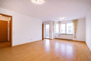 BRUMANI | Großzügige 3-Zimmer-Wohnung mit Aufzug und zwei Balkonen in FR-Rieselfeld – 79111 Freiburg im Breisgau – Vorschaubild 5