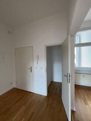 3 Zimmer | EBK | Bad mit Fenster |INNENSTADT POTSDAM – 14469 Potsdam – Vorschaubild 8