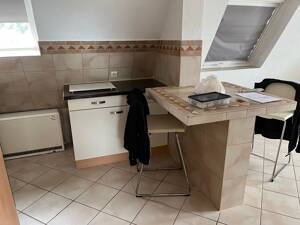 Helle 2 Zimmer DG Wohnung – 70186 Stuttgart – Vorschaubild 1