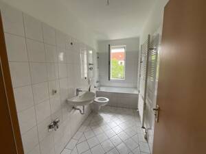3-Raum-Wohnung mit Balkon – Gneisenaustraße 17, 99097 Erfurt – Vorschaubild 5