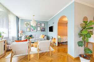 Charmante 2-Zimmer-Wohnung mit sonnigem Balkon und besonderem Wohnambiente in Haidhausen – 81669 München – Vorschaubild 7