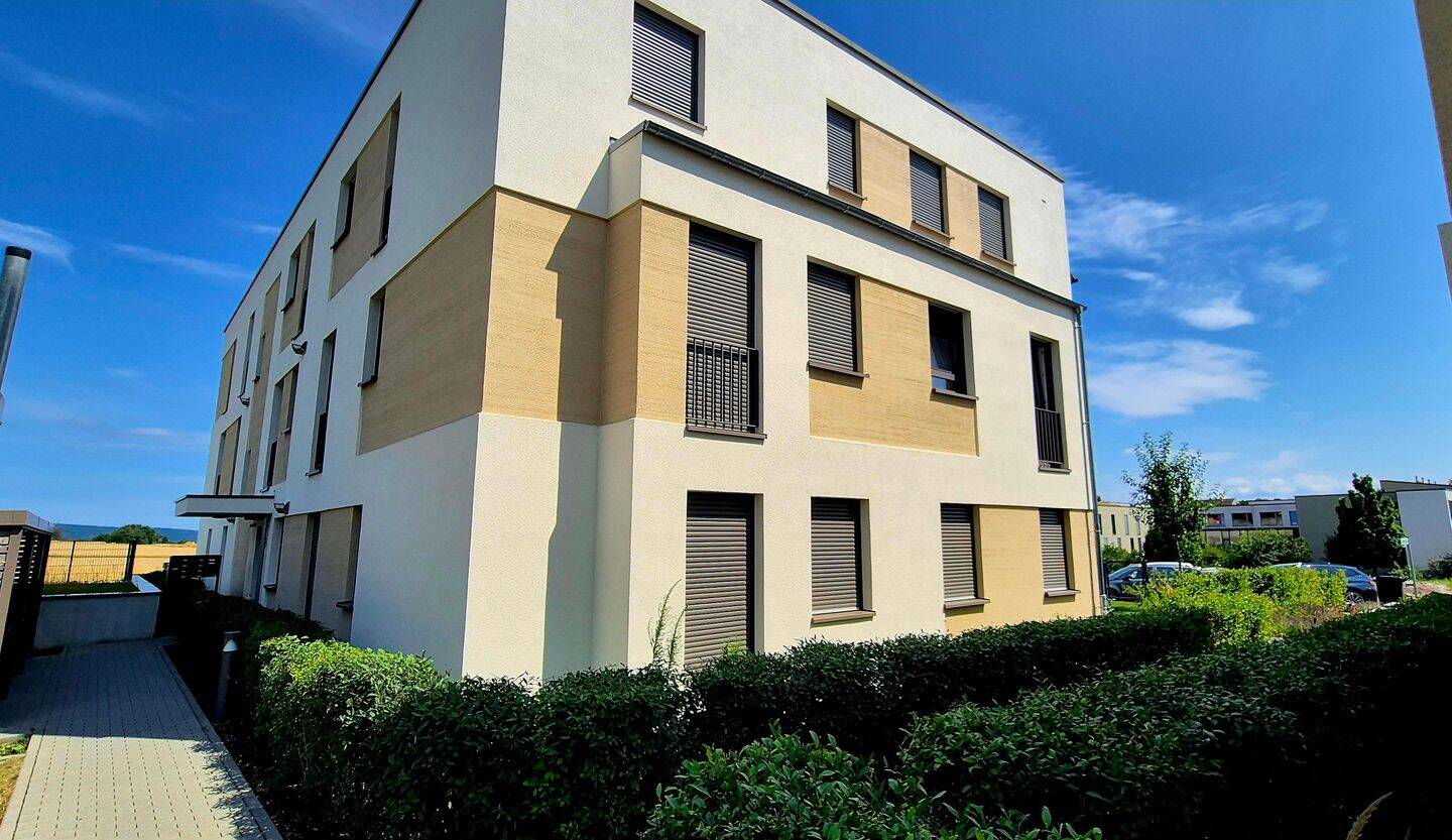 Neuwertige Kapitalanlage - vermietete ETW + Stellplatz - Neubau