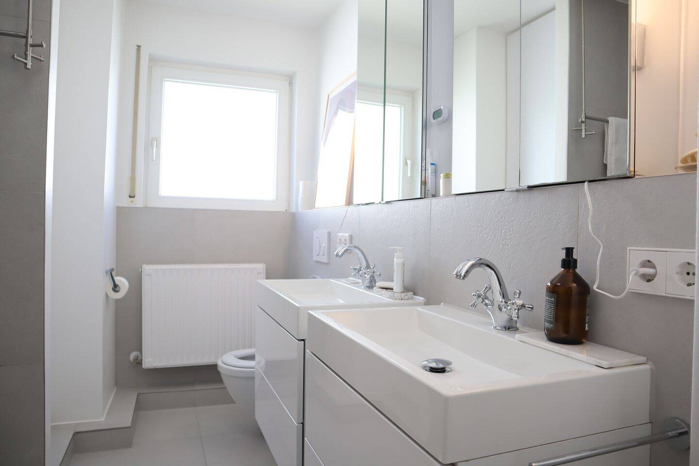 Lichtdurchflutete 3-Zimmer-Wohnung mit Blick auf die Stadt – Stuttgart – Vorschaubild 8