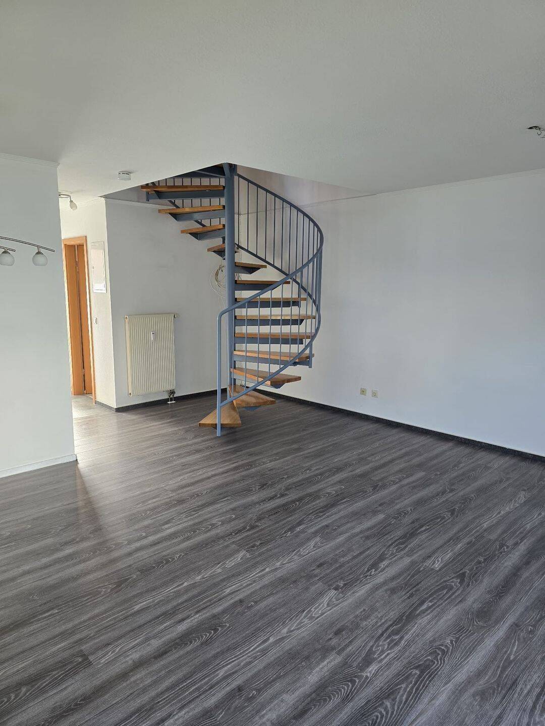 Charmante 3 Zimmer Wohnung in Saarbrücken- Burbach zu vermieten