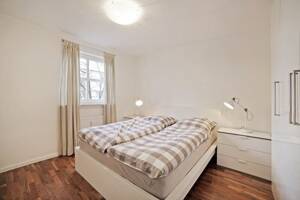 Sehr schöne 3,5-Zimmer Wohnung mit 2 Bädern und 2 Balkonen – 80687 München – Vorschaubild 6