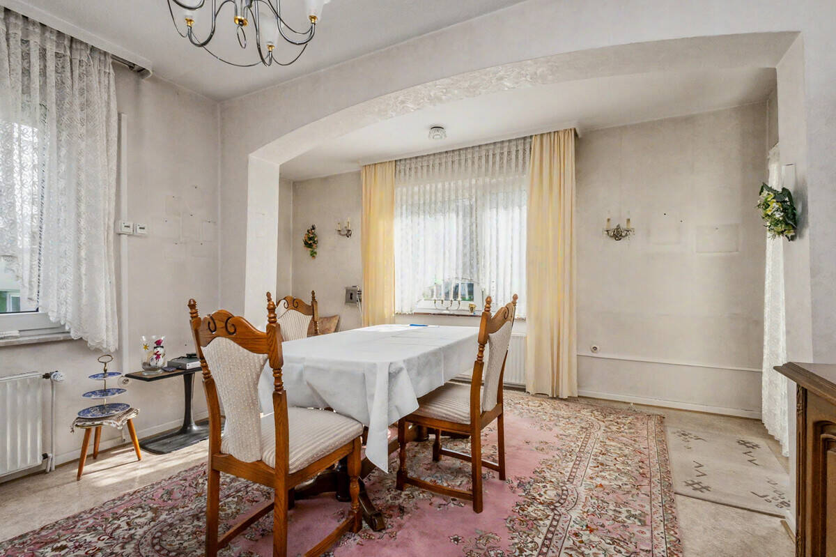 Gepflegtes 3-Fam.-Haus in verkehrsberuhigter Lage von Opladen mit bezugsfreier 4-Zimmer-EG-Wohnung! – Leverkusen – Vorschaubild 9