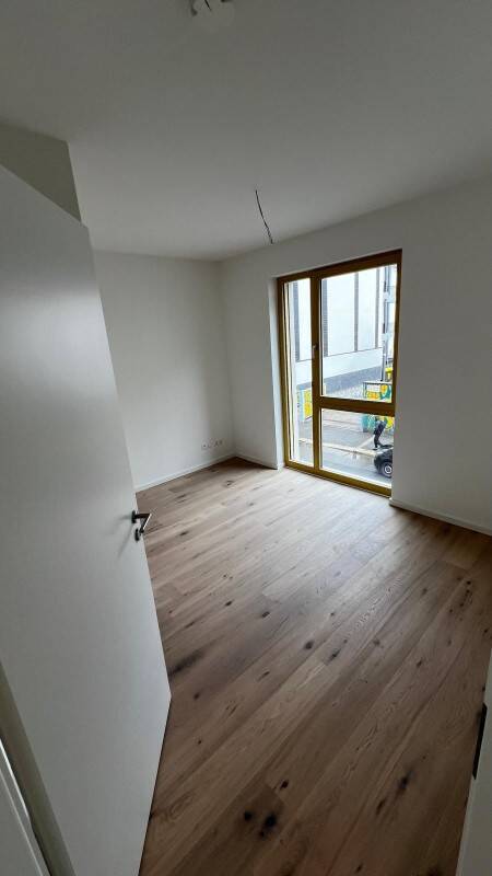 Erstbezug : Exklusiver Neubau im Zentrum mit Balkon, Fußbodenheizung und Parkett! – Chemnitz – Vorschaubild 5
