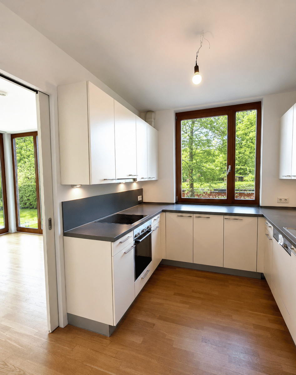 Ruhige, mod. Maisonette-ETW in Rissen mit EBK, 3 Bädern, Süd/West-Terrasse, Garten + TG-Stellplatz – Hamburg – Vorschaubild 8