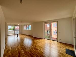Lichtdurchflutete 3-Zimmer-Wohnung in der Blumenstraße! Provisionsfrei – 79111 Freiburg im Breisgau – Vorschaubild 2