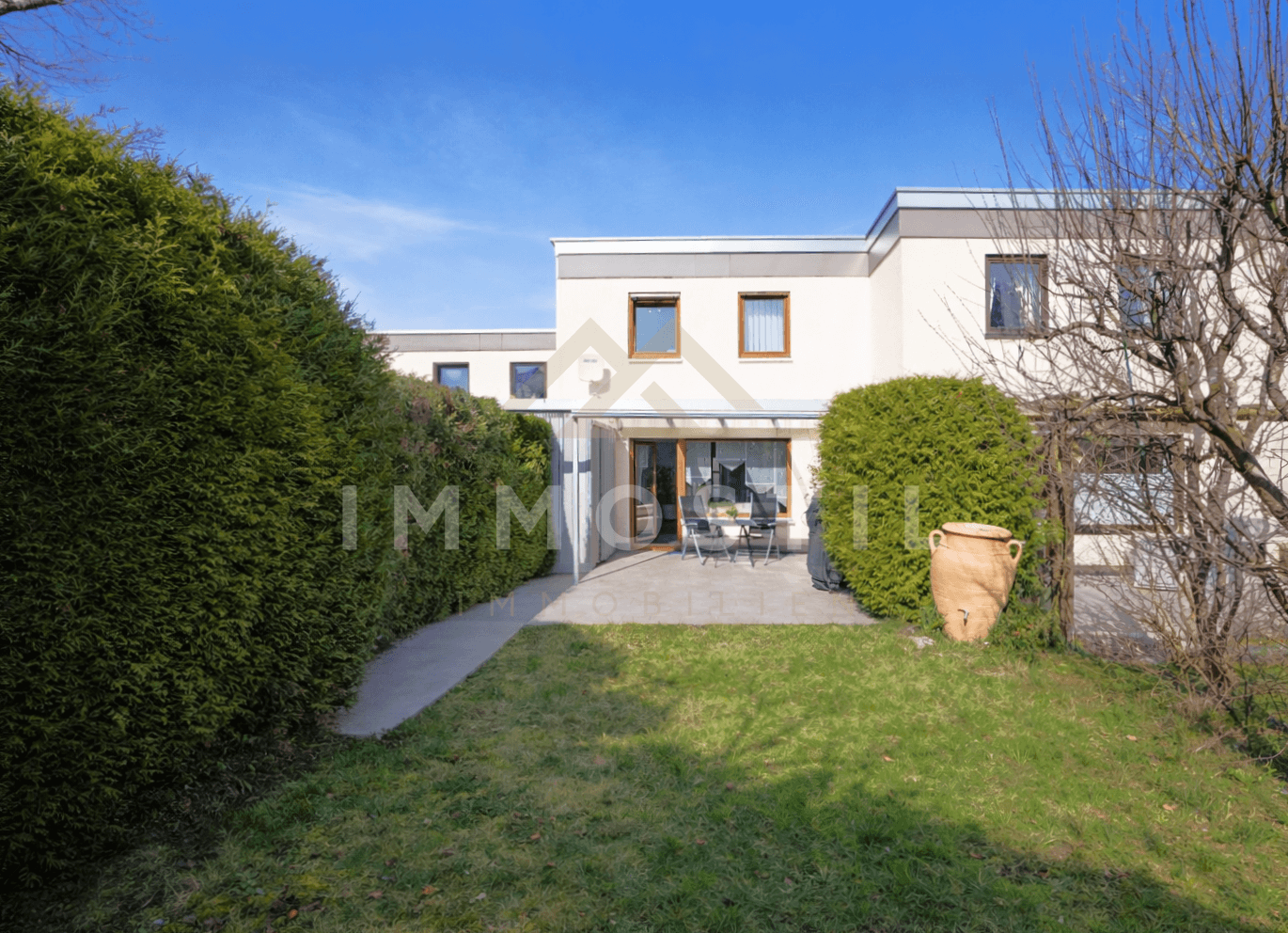 Pforzheim-Sonnenhof: Top gepflegtes, modernisiertes Reihenhaus mit Südgarten & Garage – Pforzheim – Vorschaubild 2