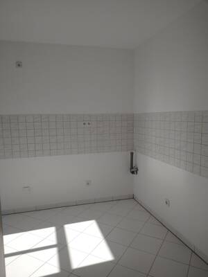 Ruhige 3-Zimmer Wohnung in einer Stadtvilla im Grünen, 2. Obergeschoss – Riedmauer 12, 99310 Arnstadt – Vorschaubild 9