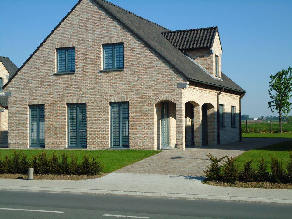 Maison 4 pièces 200 m² · à Warneton · 200 m² · 1 350 €/mois