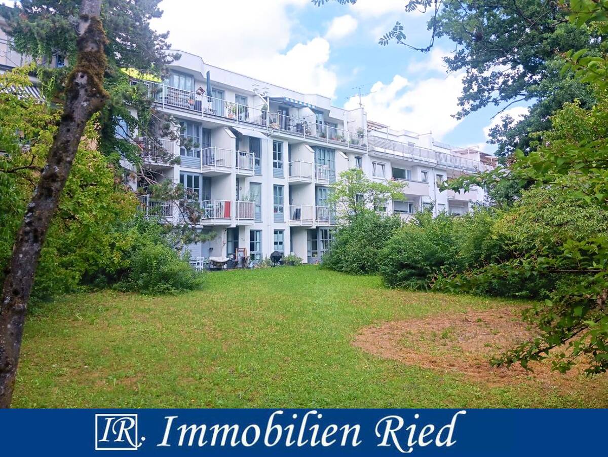 Schönes und ruhiges 1-Zimmer-Apartment mit separater Kochnische und Balkon mit Blick ins Grüne – 81479 München – Bild 1 von 9