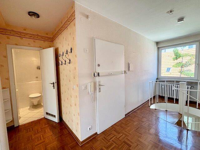Sofort bezugsfrei: ca.200m² Maisonettewohnung mit Doppelgarage am Hofgarten (D-Pempelfort) – Düsseldorf – Vorschaubild 5