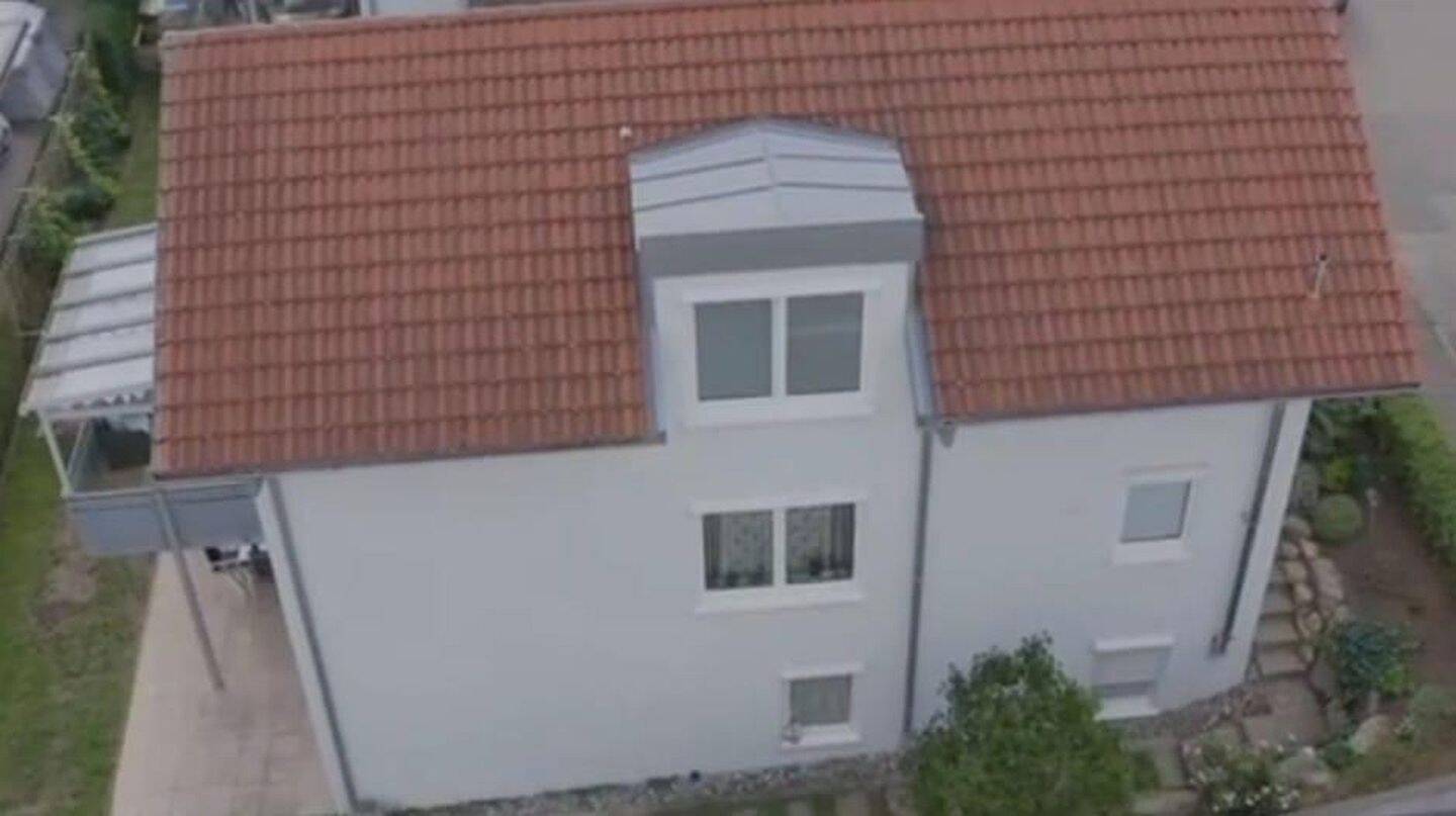 Wohnen mit Gartenidylle in Engen - modernes EFH mit Terrasse, Balkon & 5,5 Zimmer – Engen – Vorschaubild 2