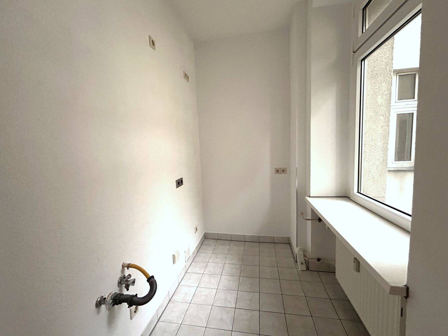 Feine 2 Zimmerwohnung im Altbau* bereit zum Einzug* – Berlin – Vorschaubild 5