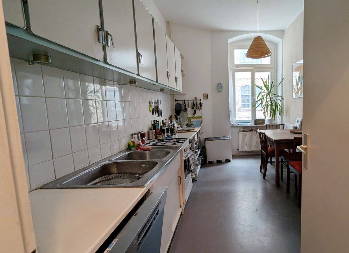 Kreuzberger Kiez: 2-Zimmer-Wohnung zum Selbstbezug, sanierter Altbau, Dielenboden, provisionsfrei – Berlin – Vorschaubild 4