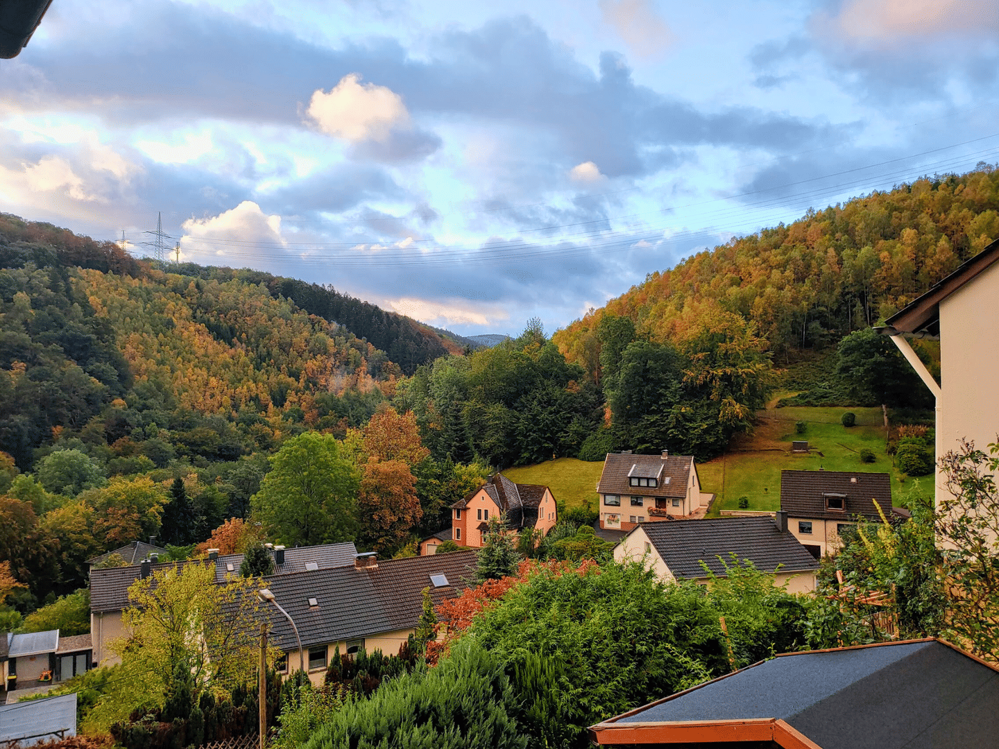 Einfamilienhaus mit atemberaubendem Bergblick - Leben hoch oben in den Wolken – Werdohl – Vorschaubild 2