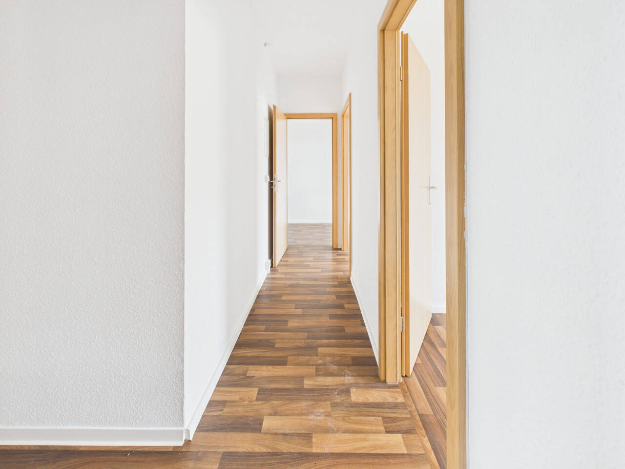Lichtdurchflutetes Raumwunder mit Sonnen-Balkon - Dein neues Zuhause auf dem Sonnenberg! – Chemnitz – Vorschaubild 8