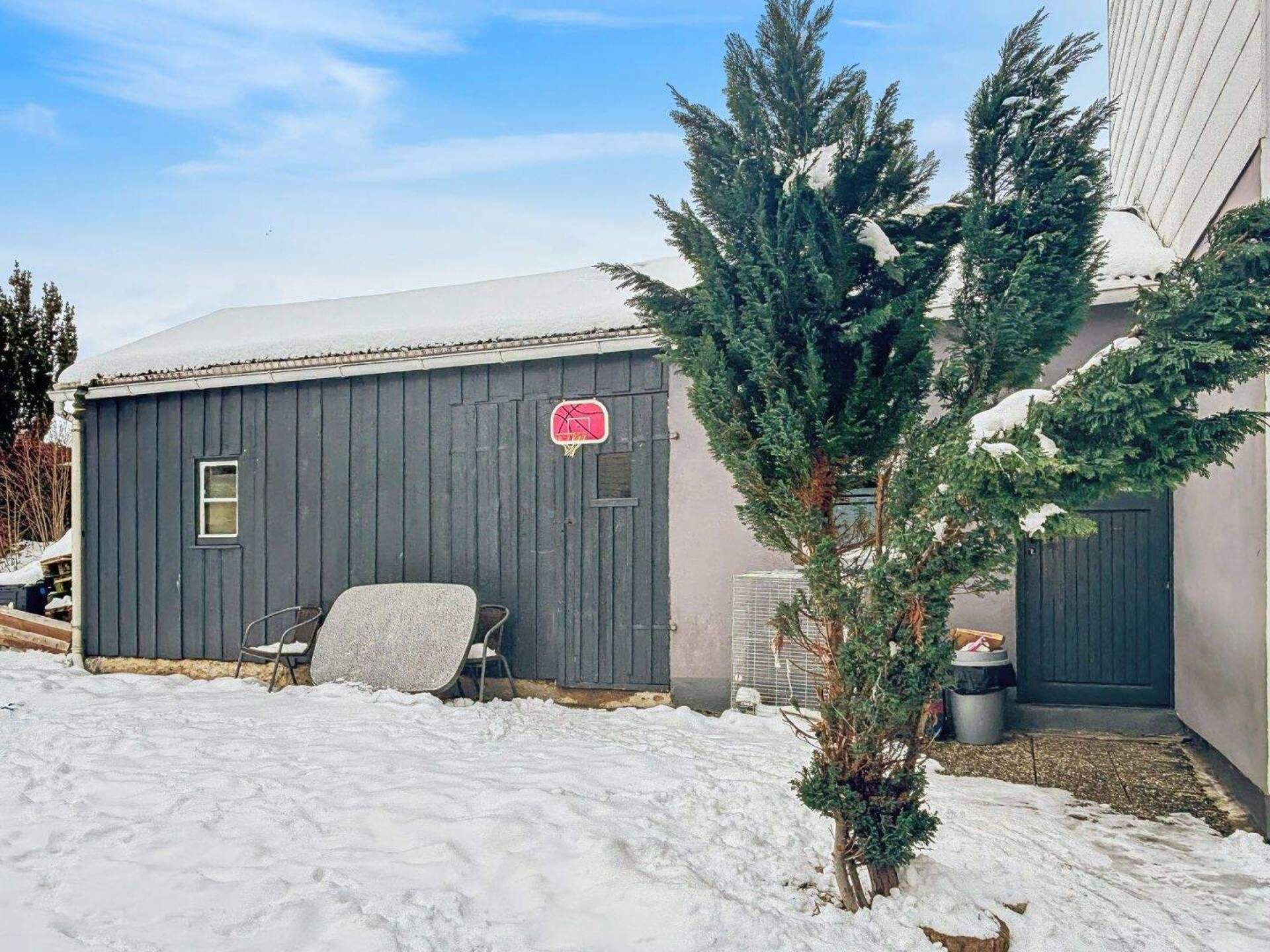 Mehrfamilienhaus in 95028 Hof mit 220 m² kaufen