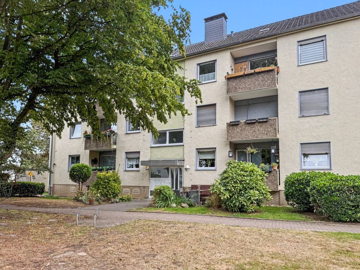 Gepflegte 4-Zimmer-Wohnung mit Balkon und grüner Umgebung von Dortmund-Brechten – 44339 Dortmund – Bild 1 von 9