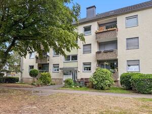 Gepflegte 4-Zimmer-Wohnung mit Balkon und grüner Umgebung von Dortmund-Brechten