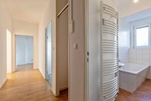 Provisionsfrei und ab 2032 flexibel nutzbar mit Balkon zwischen Treptower Park und Sonnenallee – 12059 Berlin – Vorschaubild 3