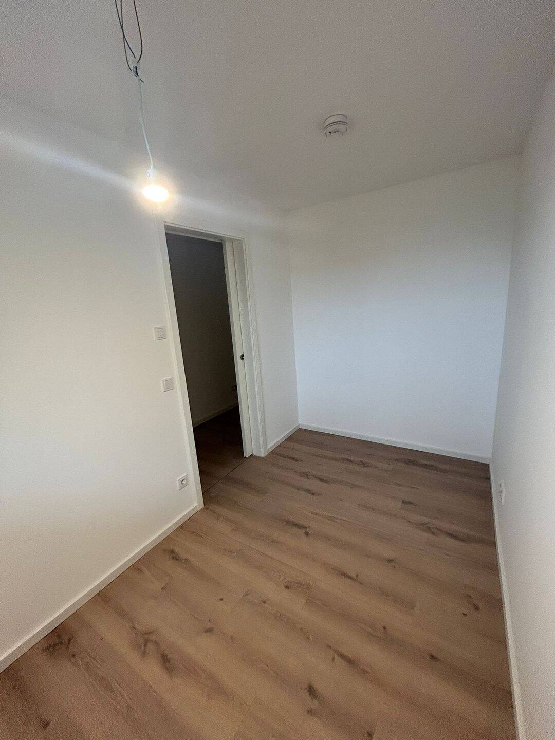 Exklusiver Neubau: 2-Zimmer-Wohnung Küche / Fußbodenheizung / TG / Abstellraum – Nürnberg – Vorschaubild 8
