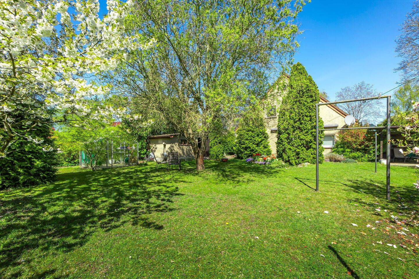 Viel Platz für Familie & Hobby: 110 m² EFH mit 1.089 m² Grundstück, 4 Zi, Garage in Kaulsdorf – Berlin – Vorschaubild 9