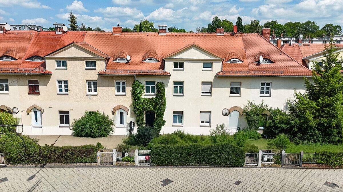 Charmantes Reihenmittelhaus in Bestlage von Dresden Strehlen mit vielseitigem Raumkonzept! – 1219 Dresden – Bild 1 von 9