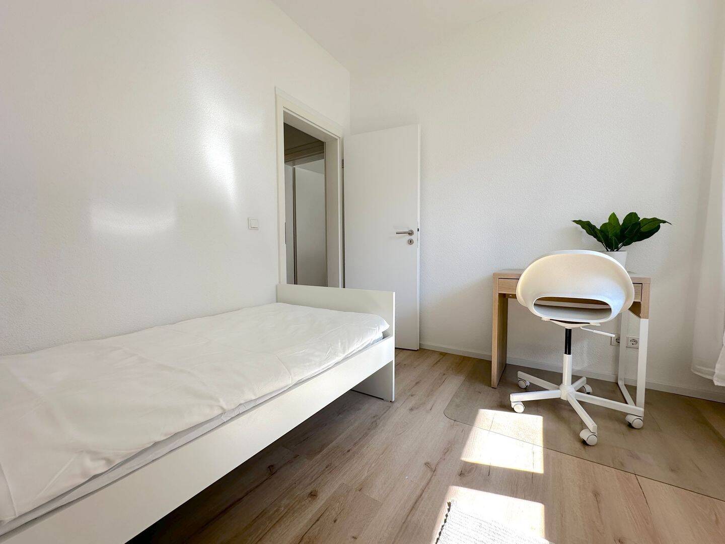?? Erstbezug | Möblierte 4er-WG-Zimmer in Mannheim ab 510€ warm! 2/4 Zimmern vergeben ?? – Mannheim – Vorschaubild 4