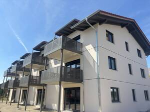 Erstbezug in Rosenheim: Moderne 2-Zimmer-Wohnung mit Terrasse in Hochschulnähe