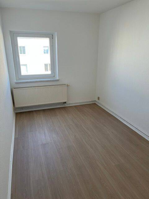 Hansaviertel - frisch renovierte 3-Zimmerwohnung im Dachgeschoss mit EBK zu vermieten – Rostock – Vorschaubild 5