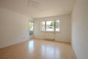 Barrierearme 3-Zimmer-EG-Wohnung mit separatem Eingang, Garage & Stellplatz in Bad Saulgau – 88348 Bad Saulgau – Vorschaubild 2