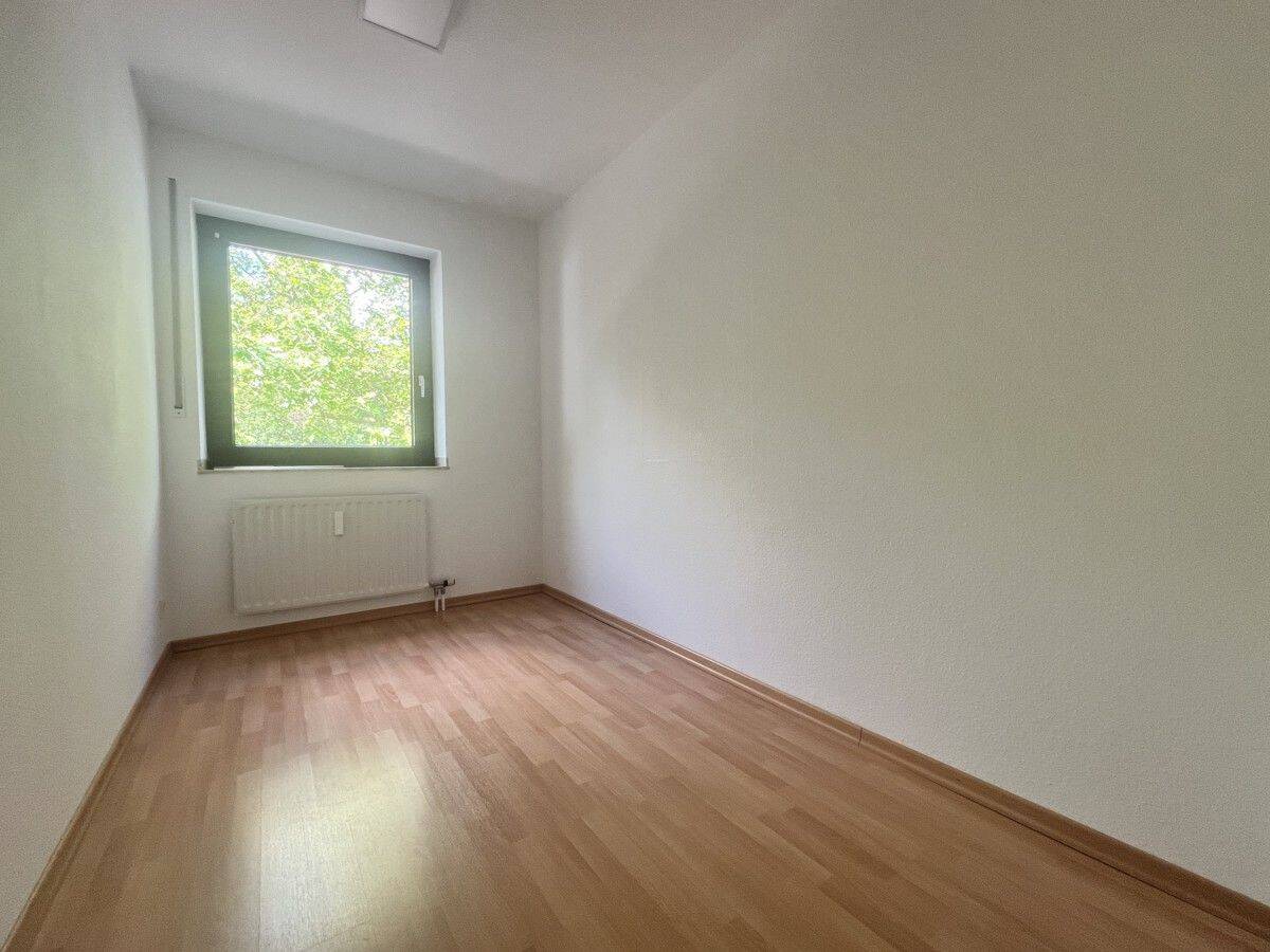 ++ PARKBLICK IN ZENTRALER LAGE INKL. EINBAUKÜCHE ++ – Solingen – Vorschaubild 3