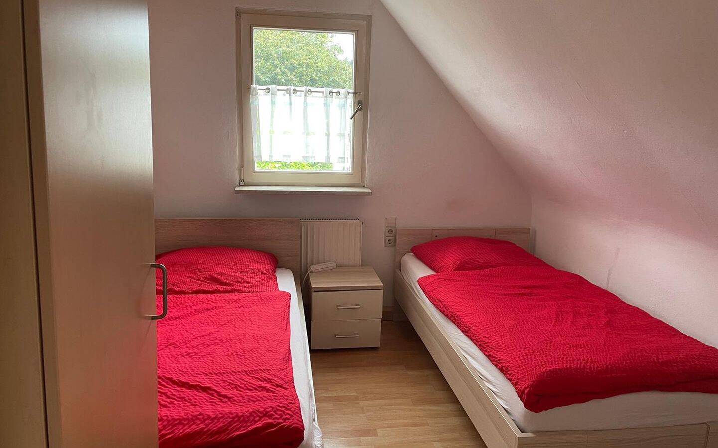 Möblierte Wohnung in Stuttgart-Mühlhausen für Ihr Wohnen auf Zeit – Stuttgart – Vorschaubild 2