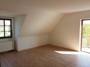 Große 3-Zimmer-Maisonette-Dachgeschosswohnung in Ärztehaus mit großem Balkon, Keller, Aufzug und Stellplatz – 4178 Leipzig – Vorschaubild 7
