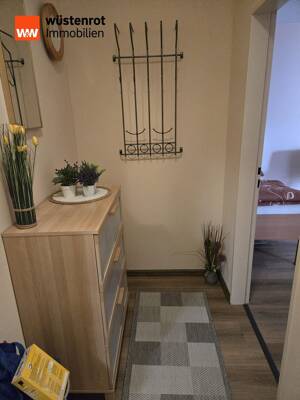 Möbliertes City-Studio mit Loggia & Skylineblick in Frankfurt-Bockenheim – 60486 Frankfurt am Main – Vorschaubild 2