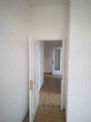 3-Zi-Penthousewohnung ab 01.11.25 in stilvoller Stadtvilla in Dresden in direkter Nähe der Technischen Universität – Dresden – Vorschaubild 6