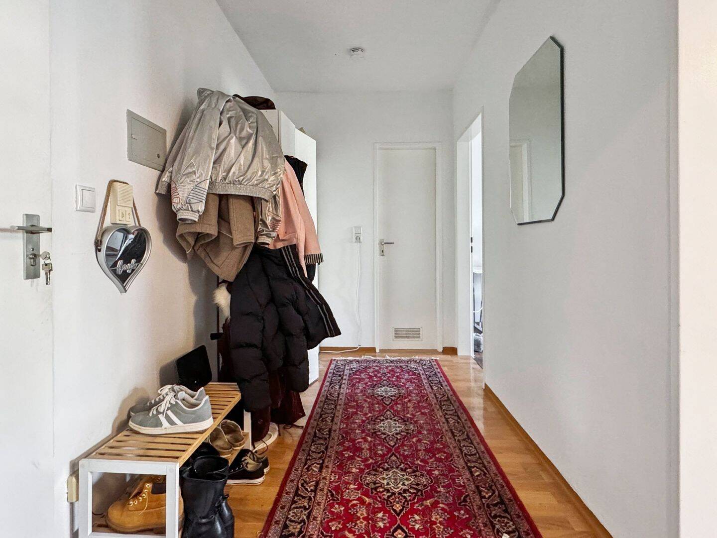 Kurzfristig bezugsfrei: Attraktive 2-Zimmer-Wohnung beliebter Lage – München – Vorschaubild 9