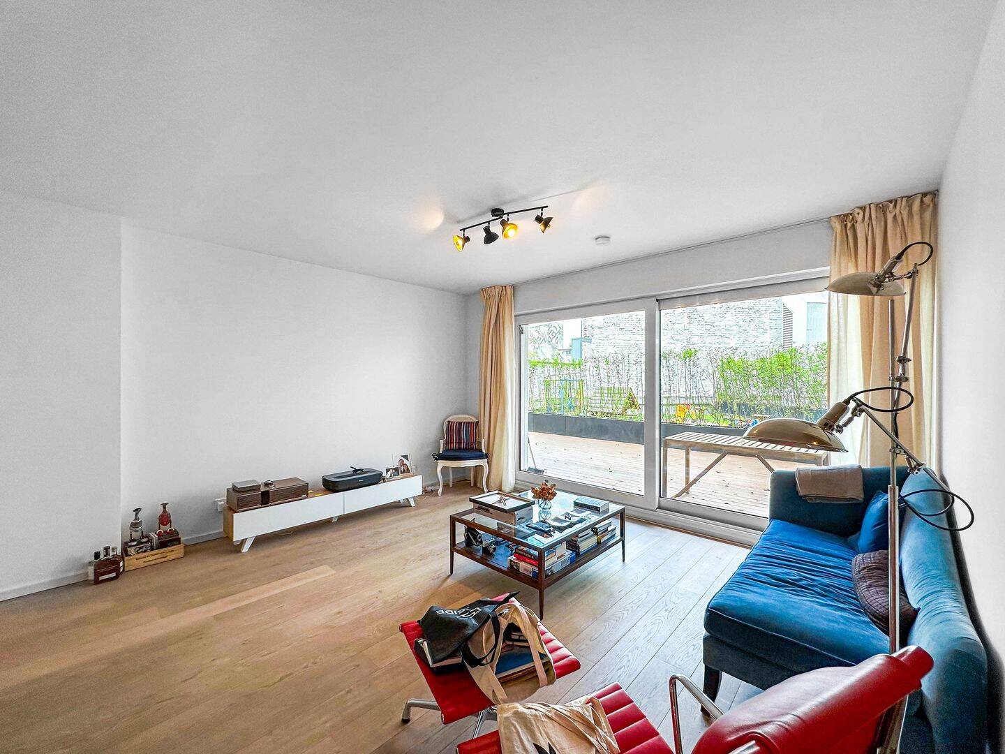 Exklusives Wohnen nahe der Königsallee - stilvolle Wohnung mit Terrasse und Tiefgarage – Düsseldorf – Vorschaubild 3