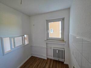 Sanierte 3 ½ R. Wohnung mit Balkon in ruhiger Lage Knappenviertel – 46047 Oberhausen – Vorschaubild 9