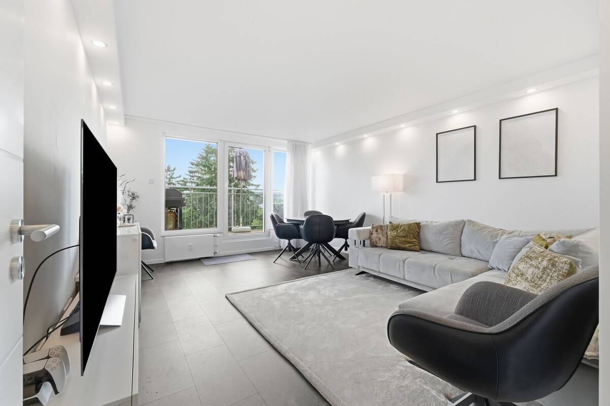 Einfach einziehen & wohlfühlen - vollsanierte Wohnung mit Balkon & Gartenblick in Köln-Flittard – 51061 Köln – Bild 1 von 9