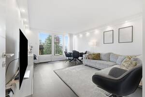 Einfach einziehen & wohlfühlen - vollsanierte Wohnung mit Balkon & Gartenblick in Köln-Flittard